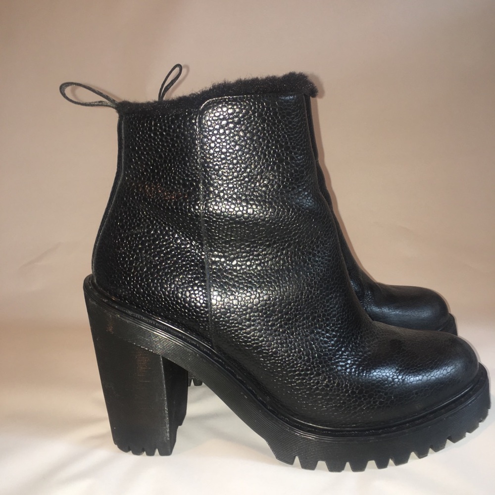 Dr. Marten’s Magdalena ankle zip bootie